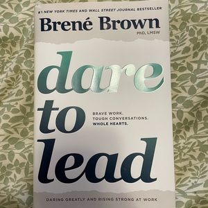 Dare to lead - Brene Brown hardcover book